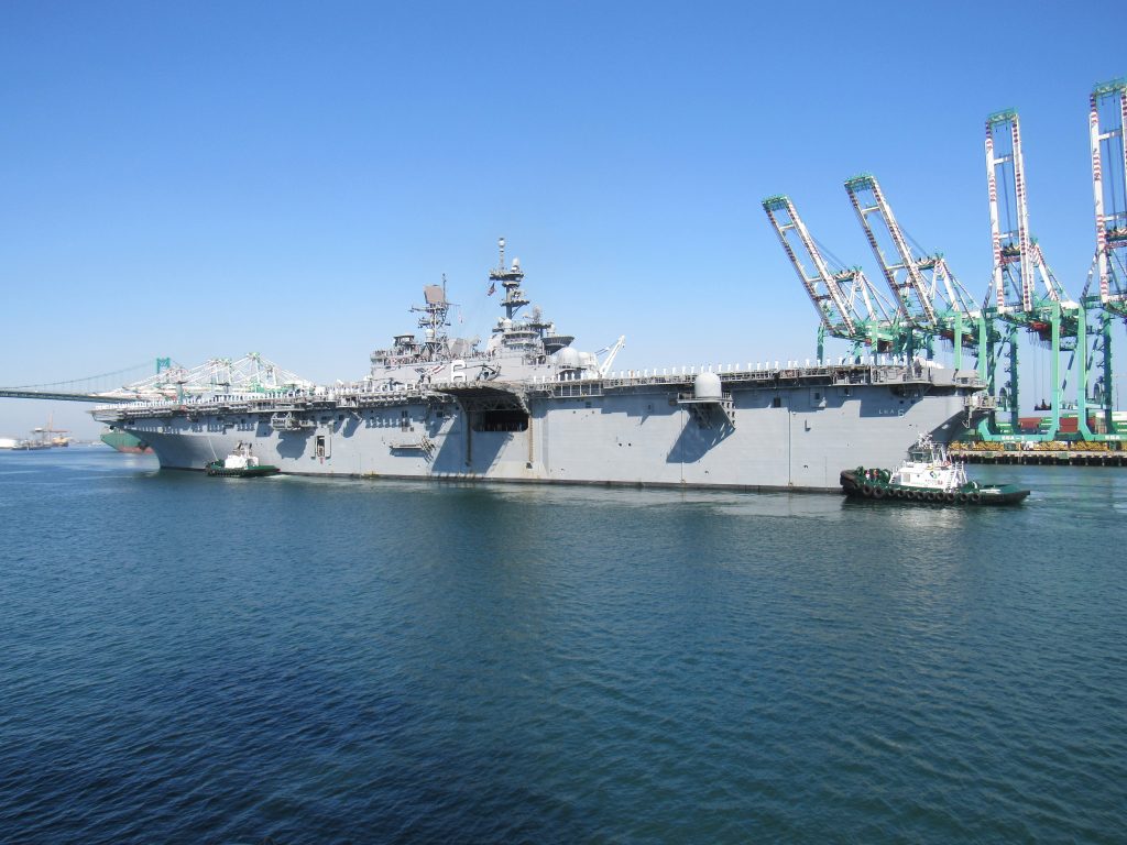 LHA 6 USS America Amphibious Assault Ship Arrives in Los Angeles for LA ...